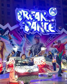 BREAK DANCE
